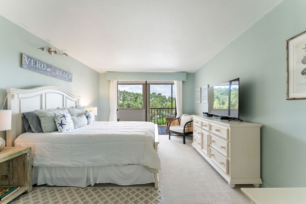 1850 Bay Road, Unit 3G Vero Beach, FL 32963 - Photo 13 of 31