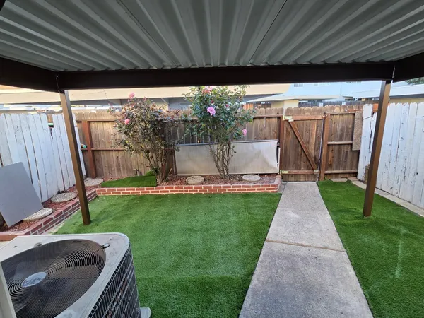 $279,000 | 43 Omaha Court, Sacramento, CA 95823
