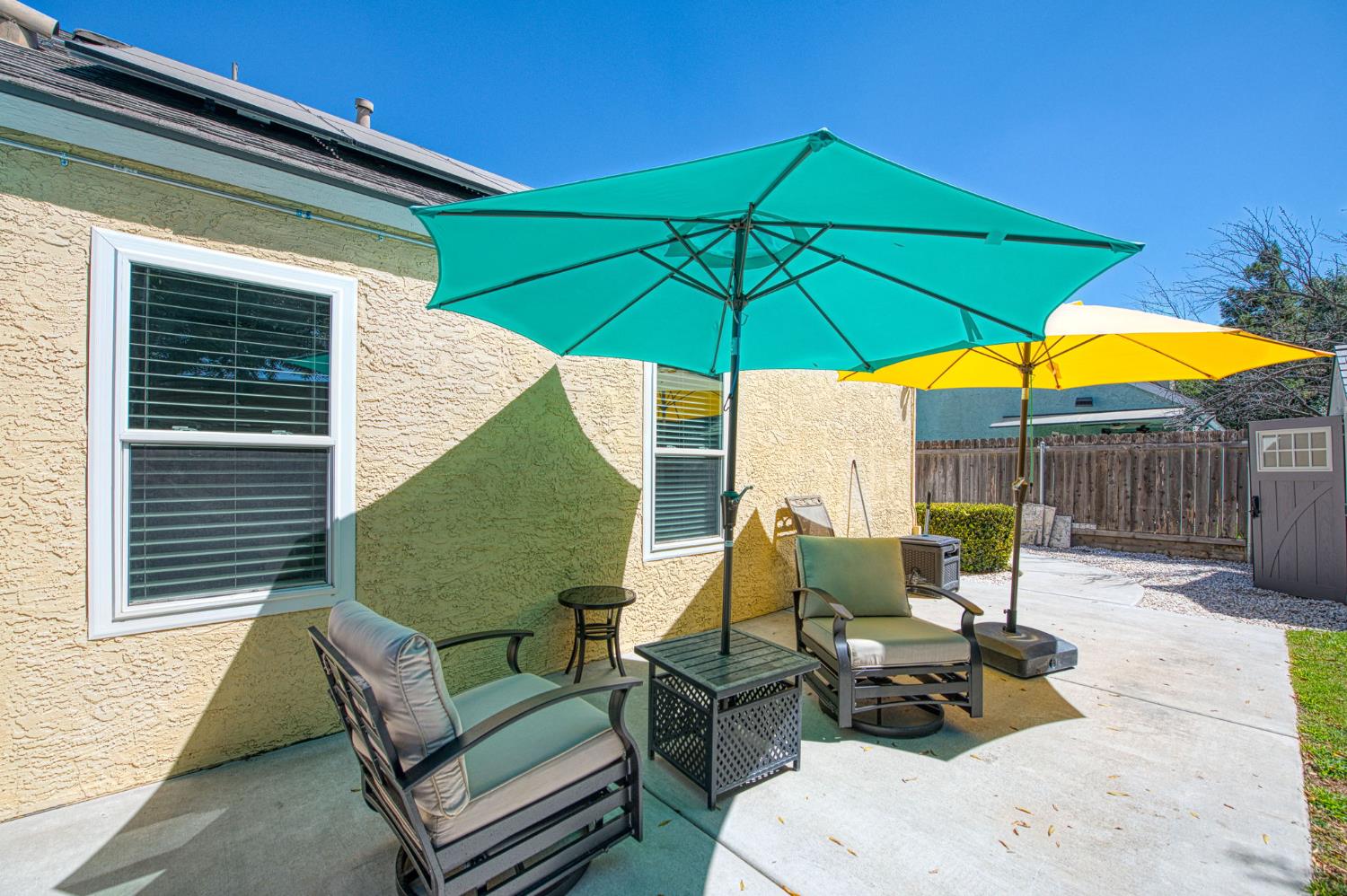 980 North Adler Avenue Clovis, CA 93611 - Photo 32 of 42 a building outdoor space with patio furniture