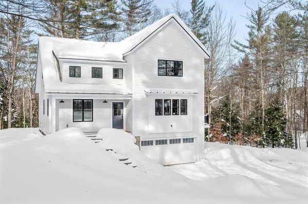 $1,100,000 | 44 Pinnacle Point, Waterbury, VT 05676