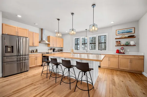 $1,100,000 | 44 Pinnacle Point, Waterbury, VT 05676