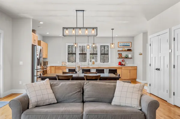 $1,100,000 | 44 Pinnacle Point, Waterbury, VT 05676