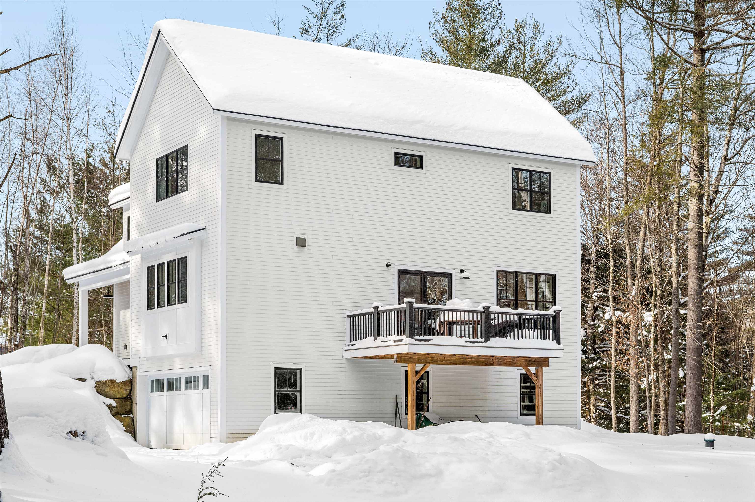 44 Pinnacle Point Waterbury, VT 05676 - Photo 4 of 46