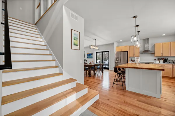 $1,100,000 | 44 Pinnacle Point, Waterbury, VT 05676