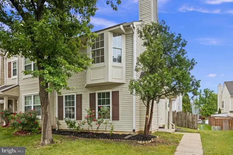 $499,900 | 8684 Venoy Court, Alexandria, VA 22309
