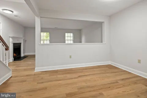 $499,900 | 8684 Venoy Court, Alexandria, VA 22309