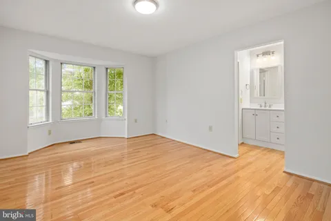 $499,900 | 8684 Venoy Court, Alexandria, VA 22309
