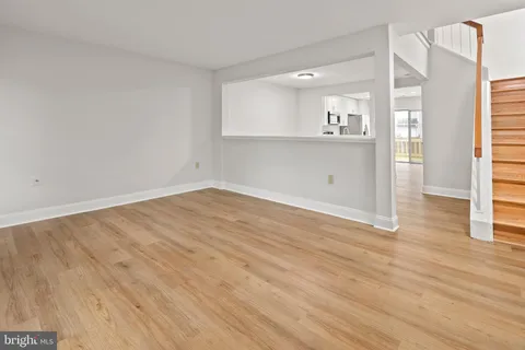 $499,900 | 8684 Venoy Court, Alexandria, VA 22309