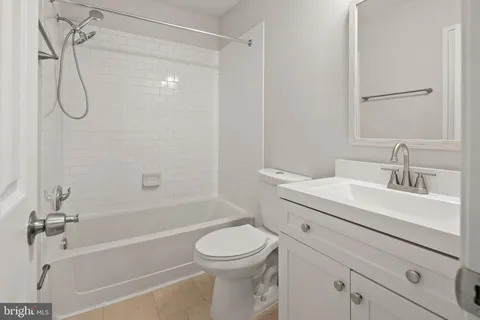 $499,900 | 8684 Venoy Court, Alexandria, VA 22309