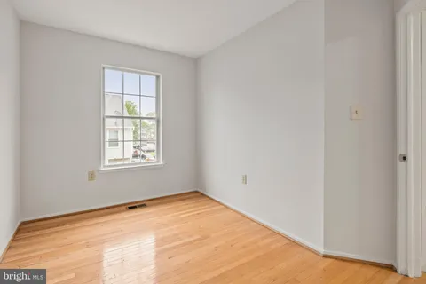 $499,900 | 8684 Venoy Court, Alexandria, VA 22309