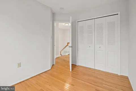 $499,900 | 8684 Venoy Court, Alexandria, VA 22309
