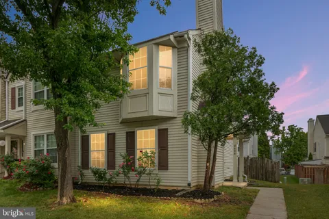 $499,900 | 8684 Venoy Court, Alexandria, VA 22309