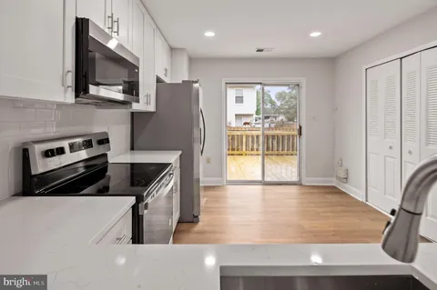 $499,900 | 8684 Venoy Court, Alexandria, VA 22309
