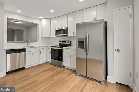 $499,900 | 8684 Venoy Court, Alexandria, VA 22309
