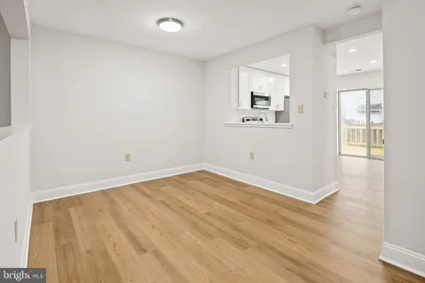 $499,900 | 8684 Venoy Court, Alexandria, VA 22309