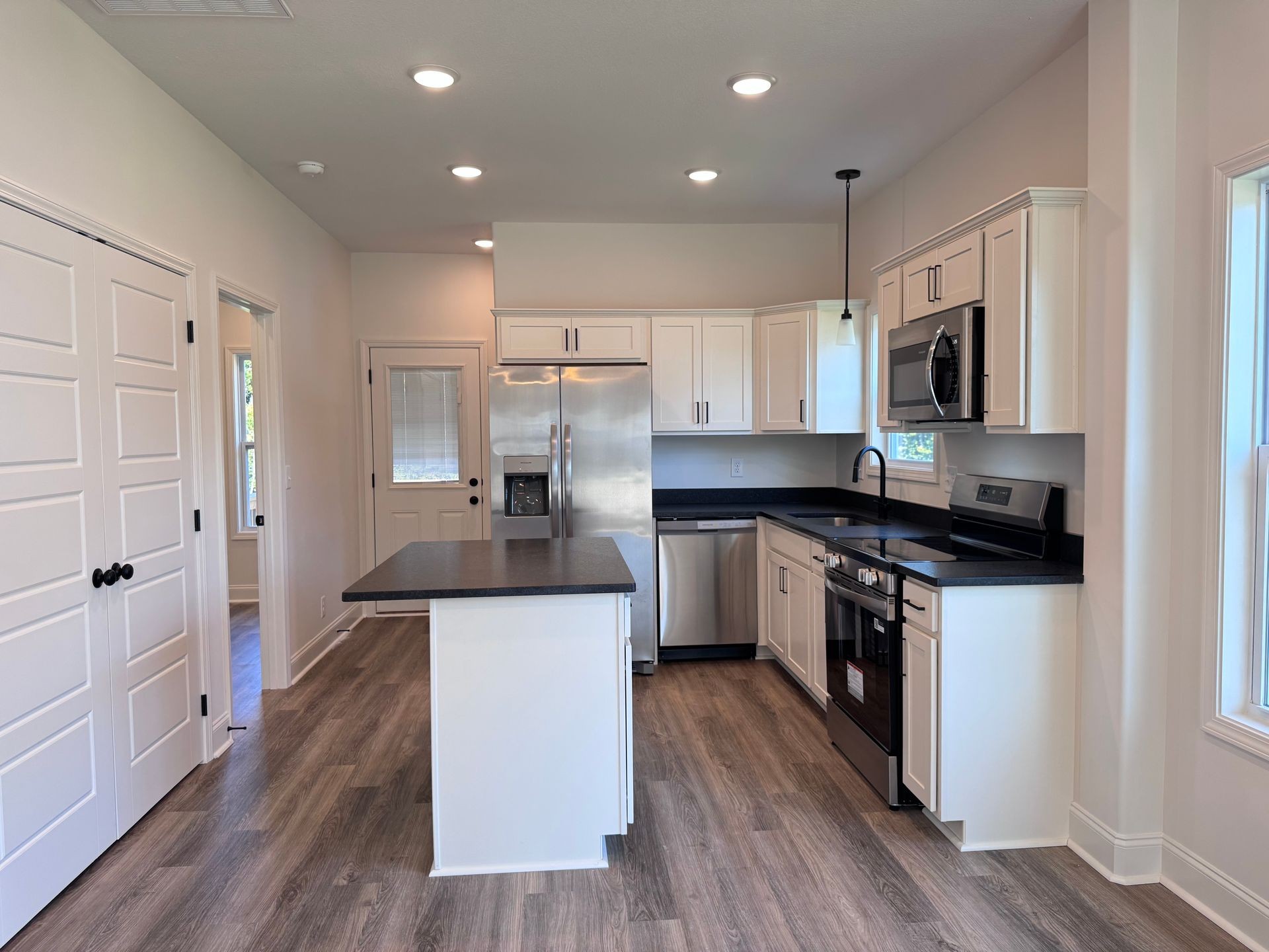 214 Wayne Hall Road Clarksville, TN 37040 - Photo 6 of 32 Gallery Image 6