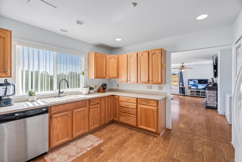1607 Jewel Valley Road Boulevard, CA 91905 - Photo 9 of 52
