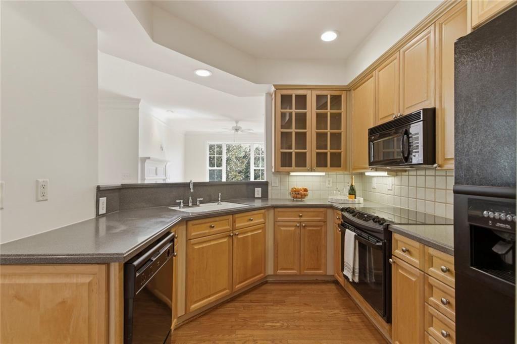 4100 Paces Walk Southeast, Unit 4301 Atlanta, GA 30339 - Photo 4 of 48