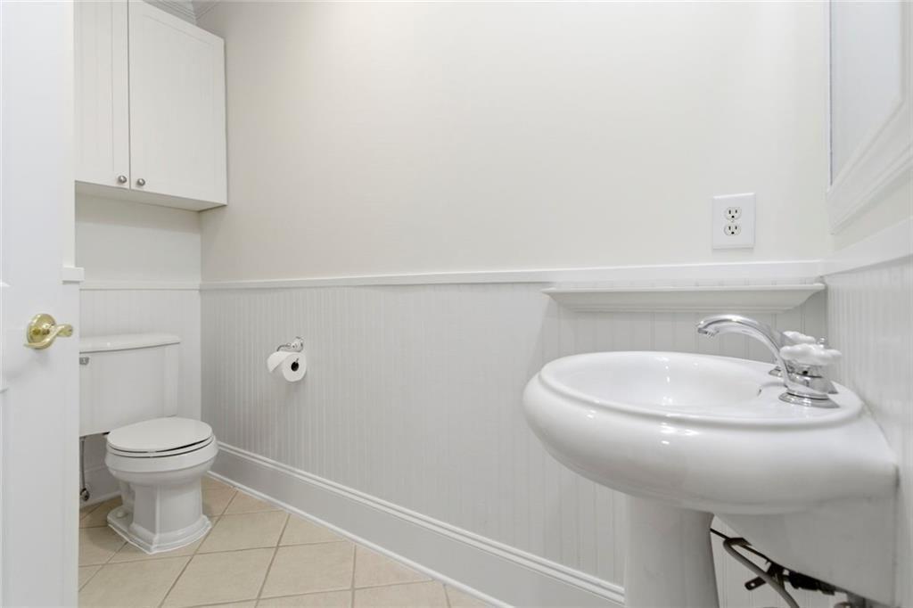 4100 Paces Walk Southeast, Unit 4301 Atlanta, GA 30339 - Photo 7 of 48