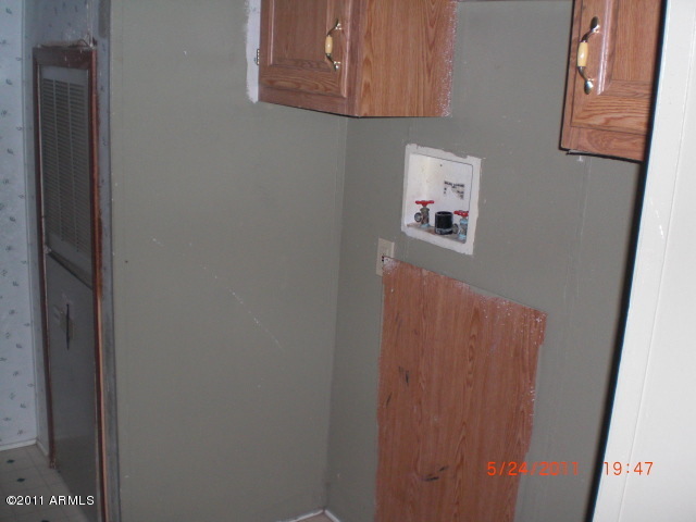 1747 East Joy Ranch Road Phoenix, AZ 85086 - Photo 5 of 12 LAUNDRY ROOM
