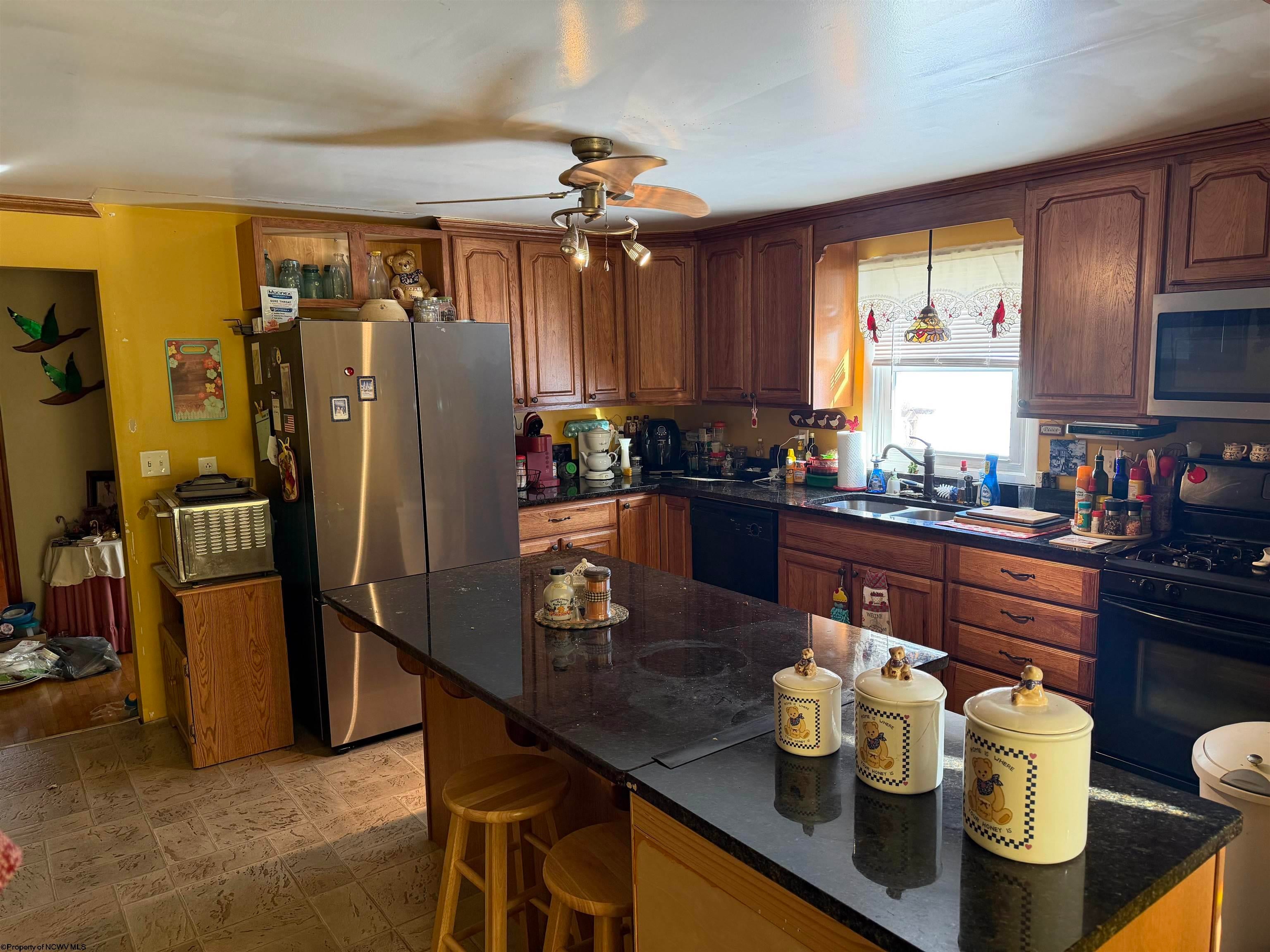 911 Crooked Run Road Clarksburg, WV 26301 - Photo 10 of 28 Gallery Image 10