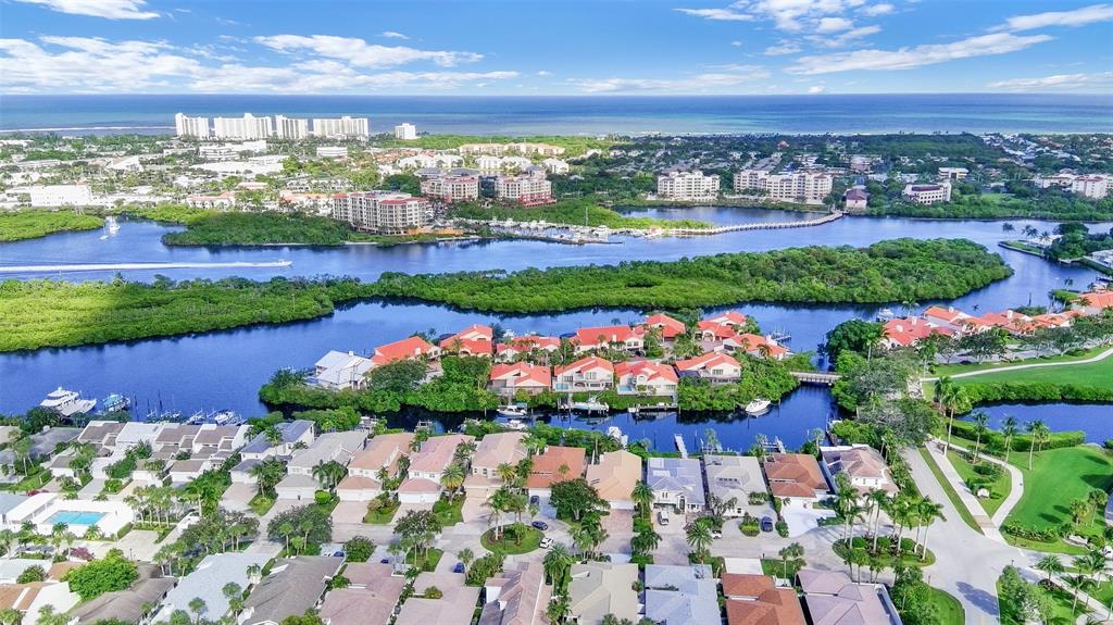 17026 Bay Street Jupiter, FL 33477 - Photo 15 of 77