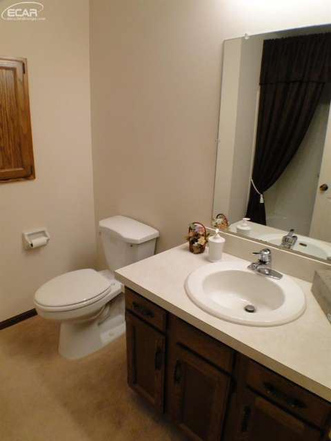 6391 Brewer Road Flint, MI 48507 - Photo 18 of 25 20420544-17.JPG