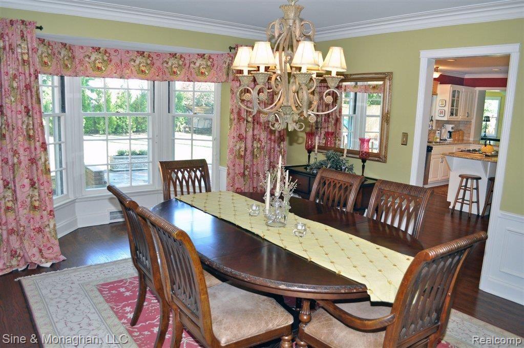 274 Touraine Road Grosse Pointe, MI 48236 - Photo 7 of 25 7.jpg