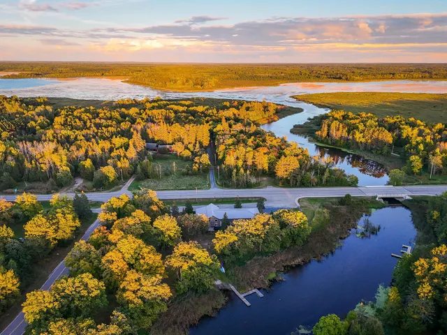 $625,000 | 51997 State Highway 46, Squaw Lake, MN 56681