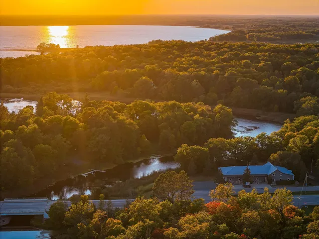 $625,000 | 51997 State Highway 46, Squaw Lake, MN 56681