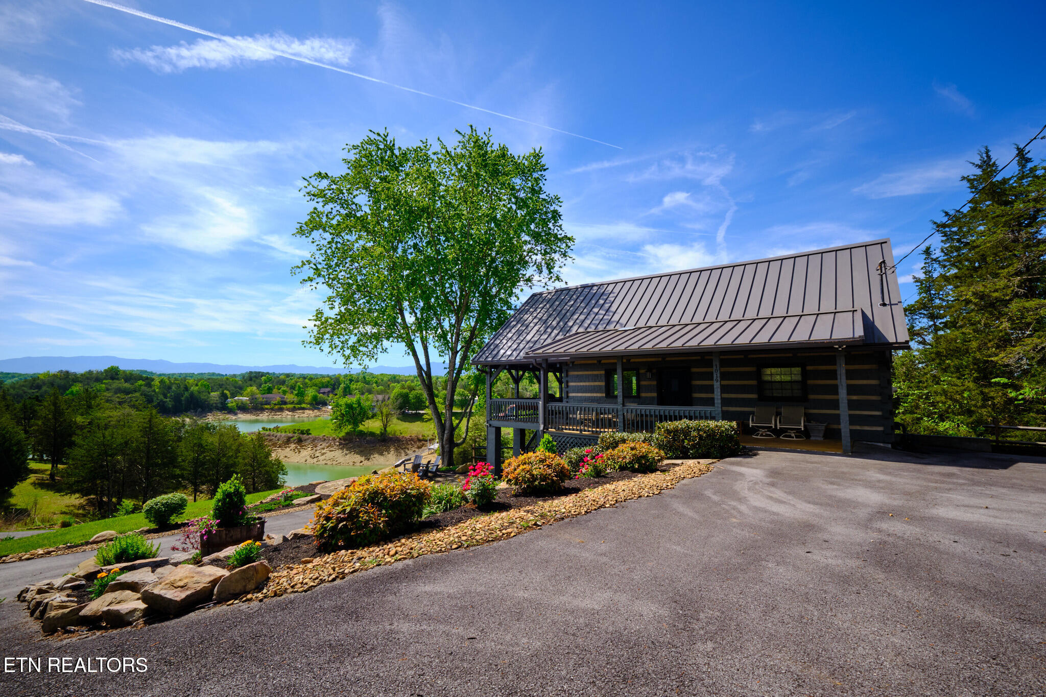 1019 Moonside Way Sevierville, TN 37876 - Photo 37 of 45 1019 Moonside Ln Sevierville, TN 17