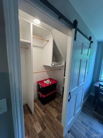 $375,000 | 1333 Poor Farm Hollow Road, Hardin, IL 62047