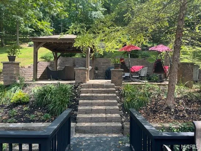 $375,000 | 1333 Poor Farm Hollow Road, Hardin, IL 62047