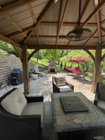 $375,000 | 1333 Poor Farm Hollow Road, Hardin, IL 62047