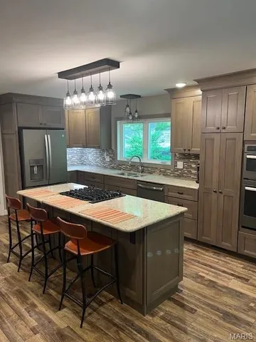 $375,000 | 1333 Poor Farm Hollow Road, Hardin, IL 62047