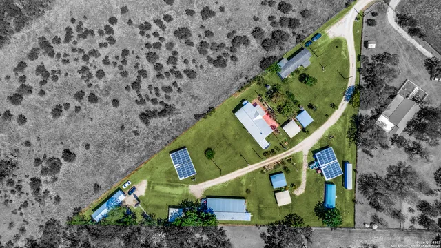 $1,650 | 8325 Farm To Market Road 327, Unit 3, Elmendorf, TX 78112