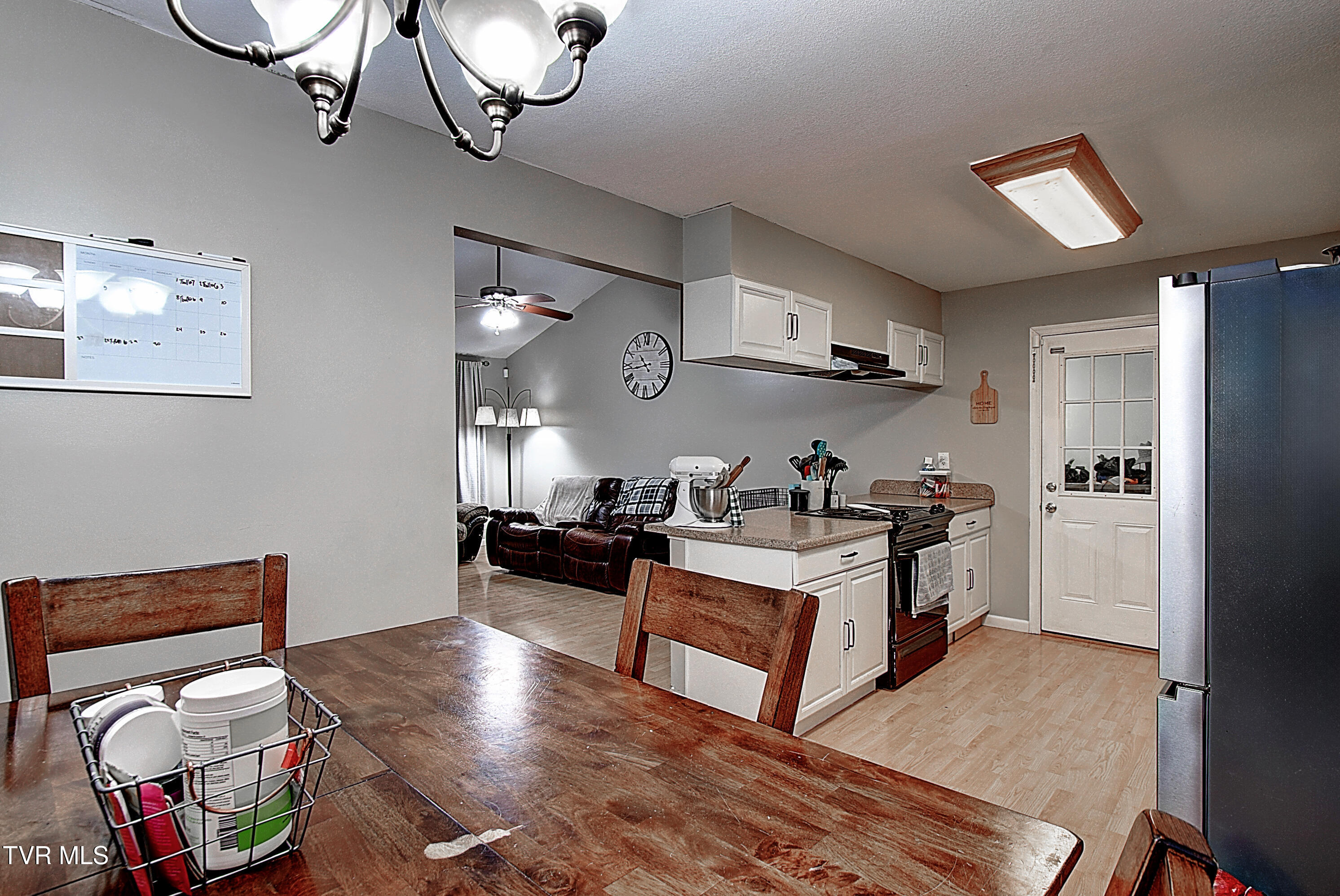 507 Cedar Street Mount Carmel, TN 37645 - Photo 14 of 30 DSC_0208And8more