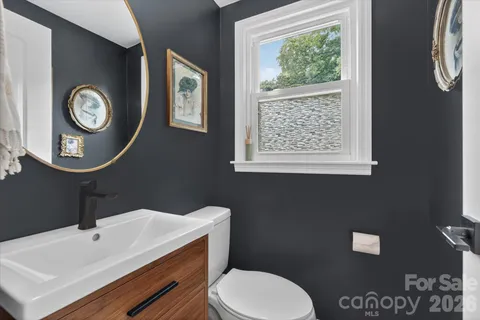 $775,000 | 1910 Wensley Drive, Charlotte, NC 28210