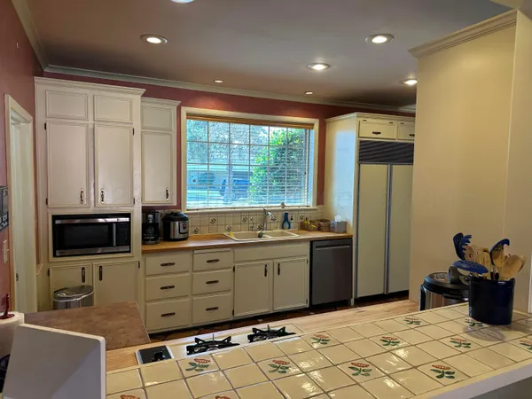 $549,900 | 237 Somerset Street, Borger, TX 79007