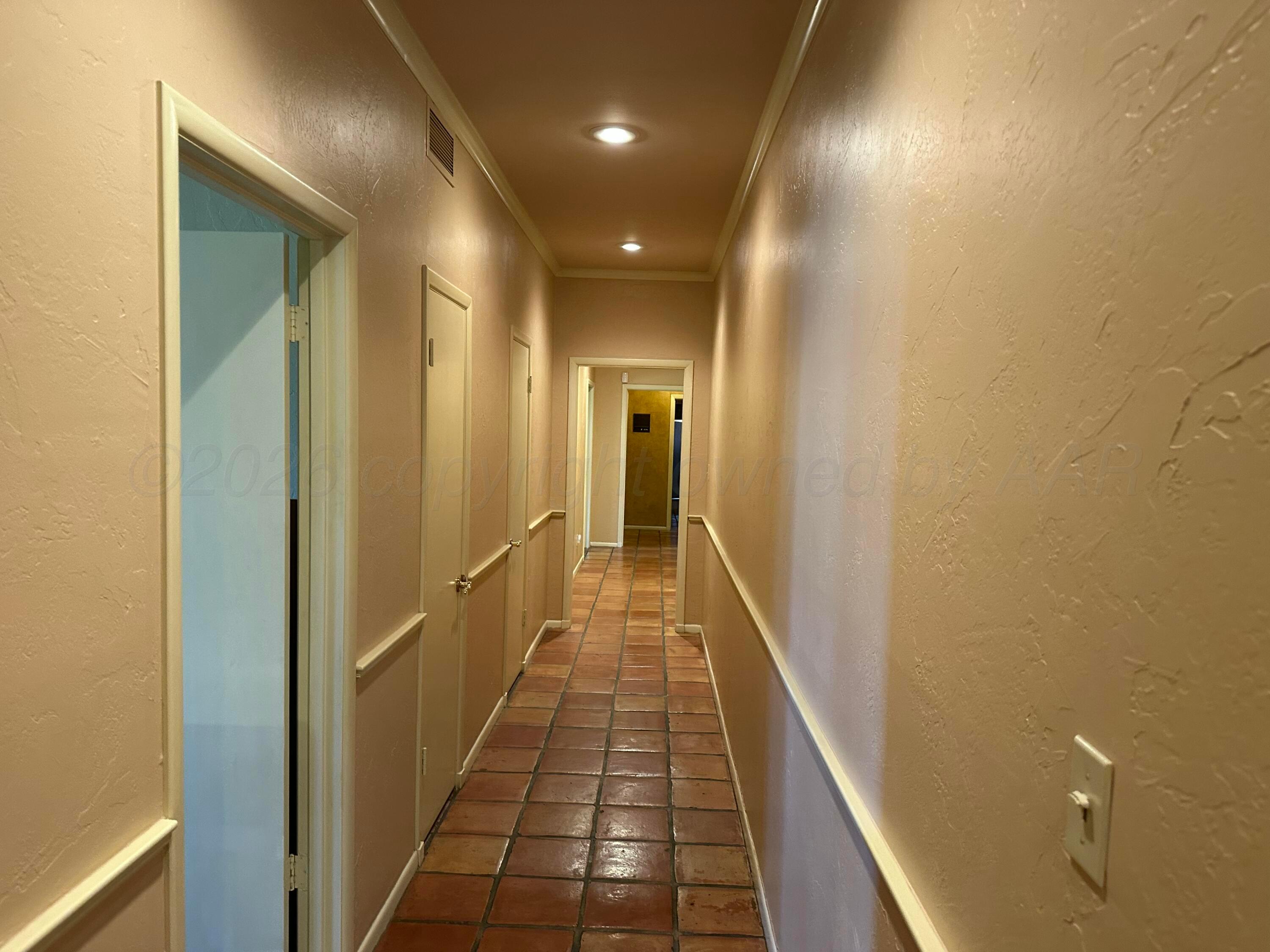 237 Somerset Street Borger, TX 79007 - Photo 32 of 50 IMG_3704-preview