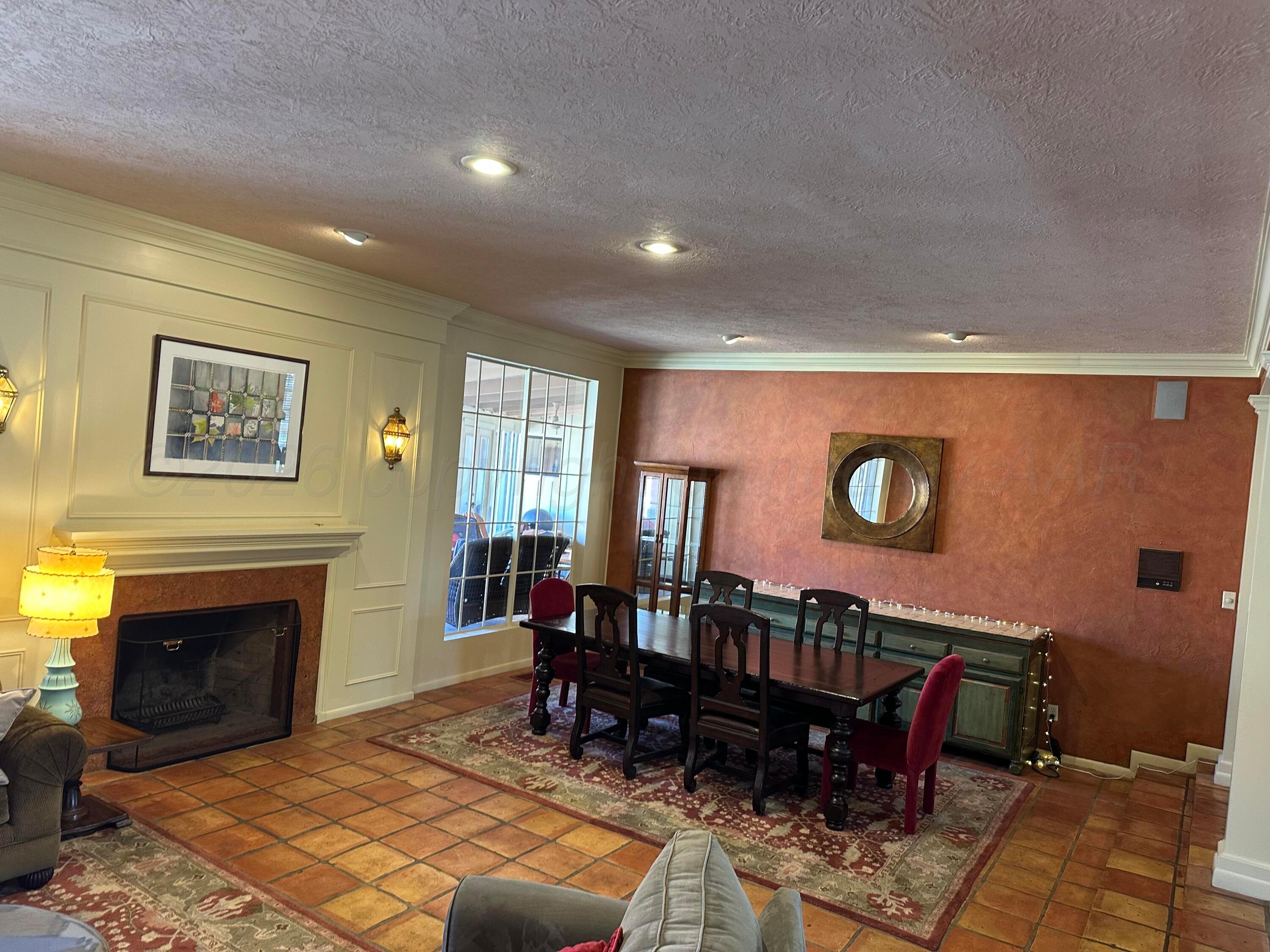 237 Somerset Street Borger, TX 79007 - Photo 9 of 50 IMG_3668-preview