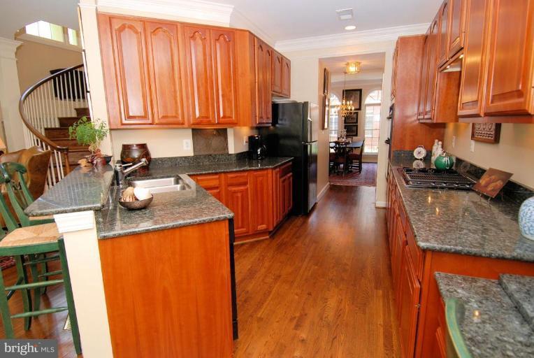 156 Rees Place Falls Church, VA 22046 - Photo 3 of 30 Kitchen