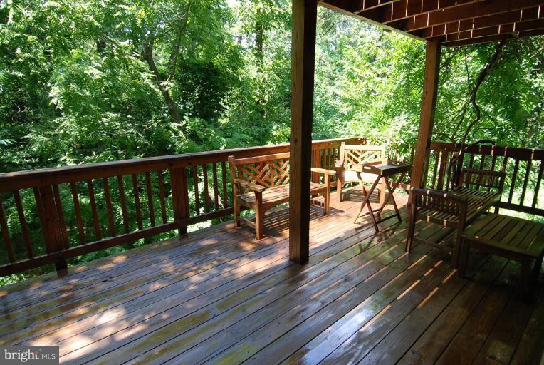156 Rees Place Falls Church, VA 22046 - Photo 22 of 30 Deck