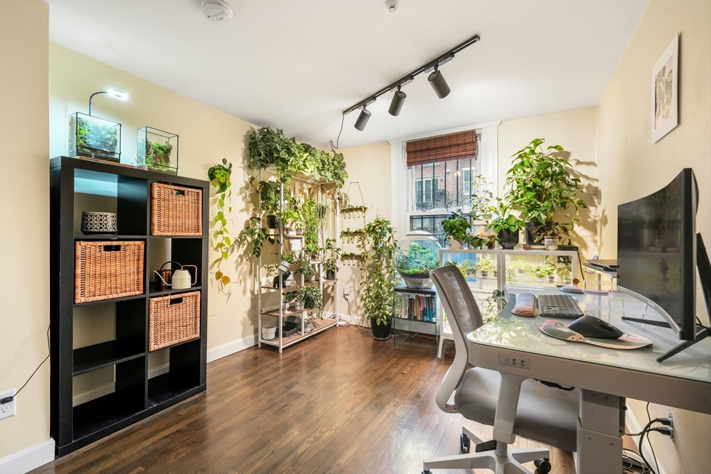 1 Concord Square, Unit 2 Boston, MA 02118 - Photo 11 of 17