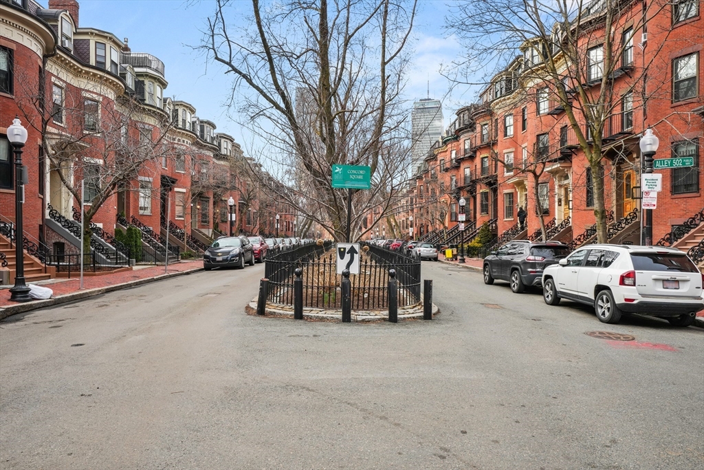 1 Concord Square, Unit 2 Boston, MA 02118 - Photo 17 of 17