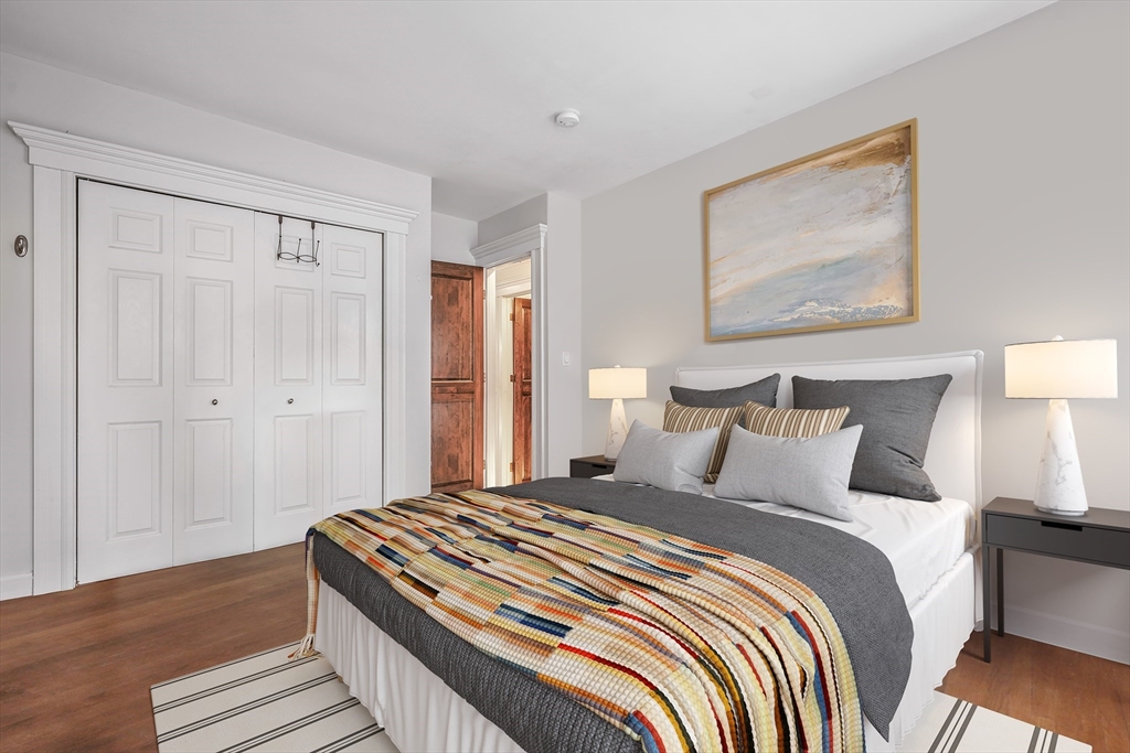 1 Concord Square, Unit 2 Boston, MA 02118 - Photo 10 of 17