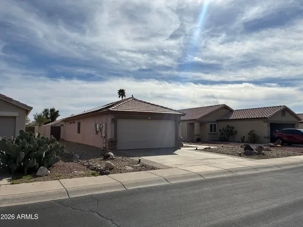 $1,695 | 15713 West Post Drive, Surprise, AZ 85374