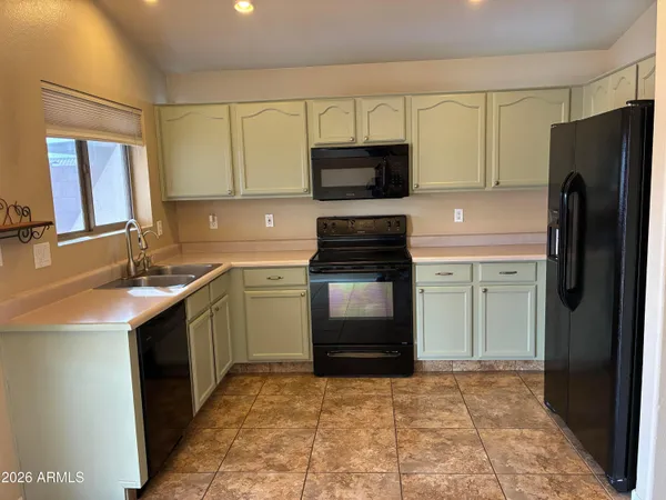 $1,695 | 15713 West Post Drive, Surprise, AZ 85374