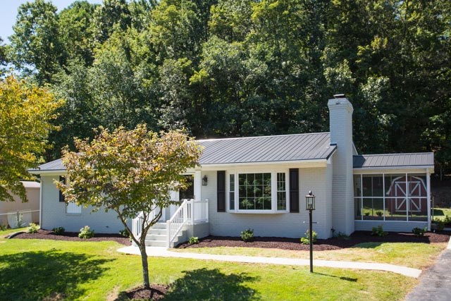 1228 Pinehurst Road Staunton, VA 24401 - Photo 1 of 24 Gallery Image 1