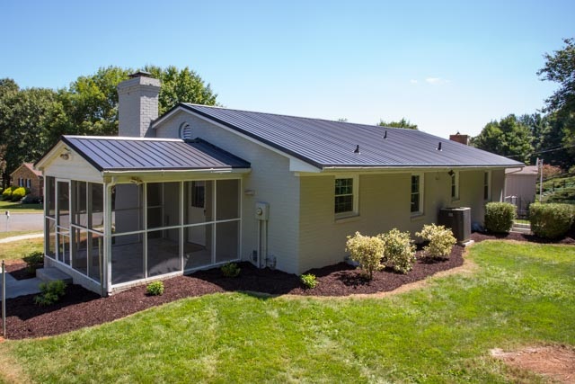 1228 Pinehurst Road Staunton, VA 24401 - Photo 2 of 24 Gallery Image 2